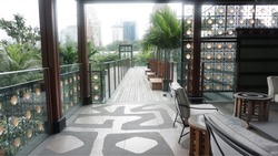 OUE Twin Peaks (D9), Condominium #218190031